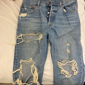 Levi’s ripped pants